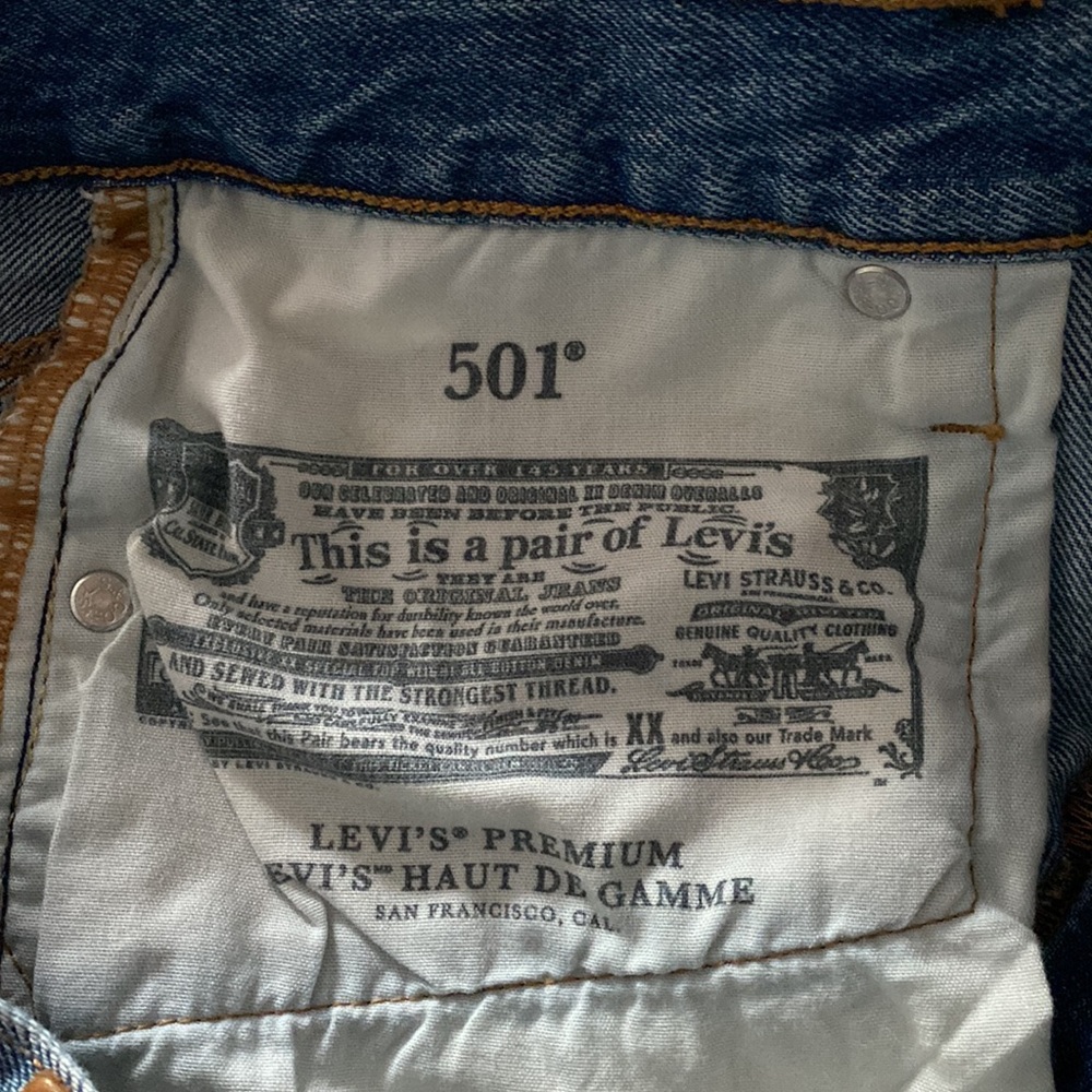 Womens Original Levi’s Shorts - Picture 5 of 5